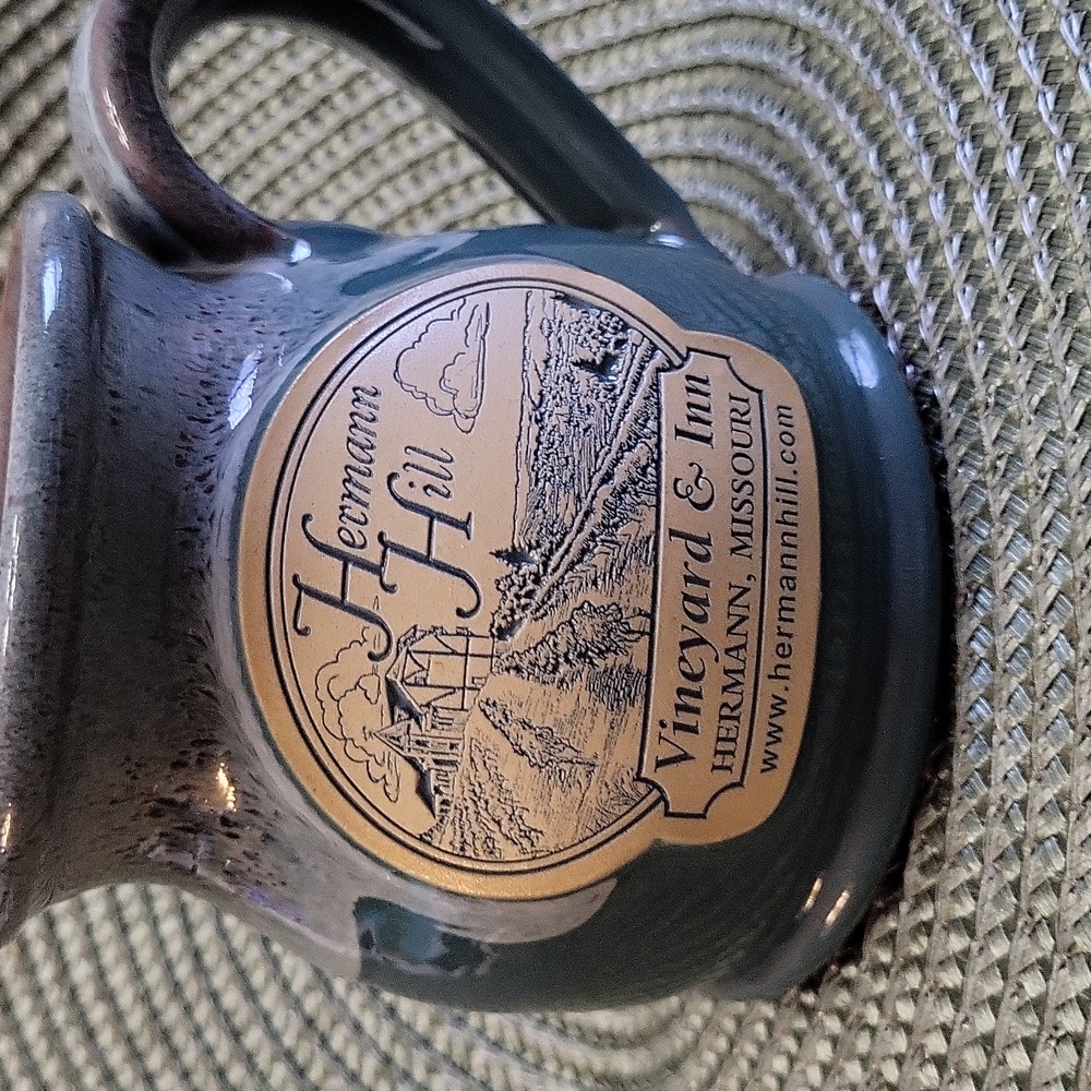 Deneen Pottery mug, Teal, great pre-owned condition, Hermann Hill